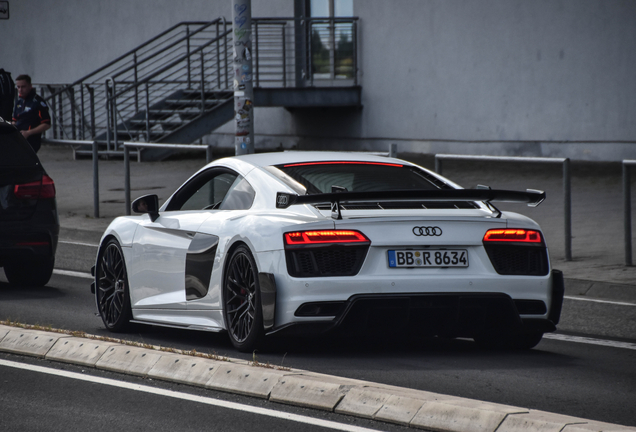 Audi R8 V10 Plus 2015