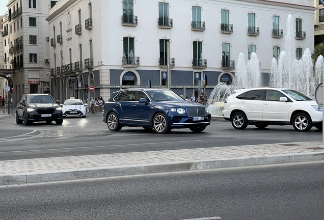 Bentley Bentayga Hybrid 2021