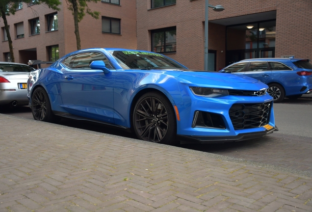 Chevrolet Camaro ZL1 2019