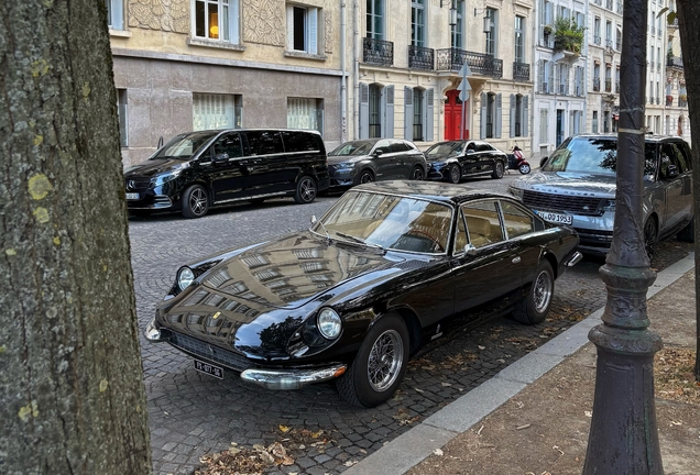Ferrari 365 GT 2+2