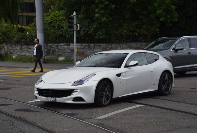 Ferrari FF