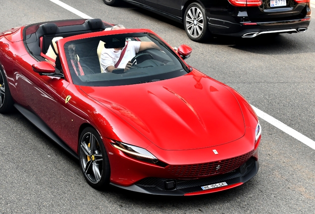 Ferrari Roma Spider