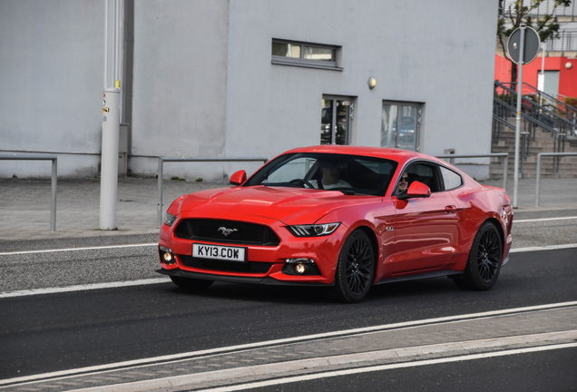 Ford Mustang GT 2015