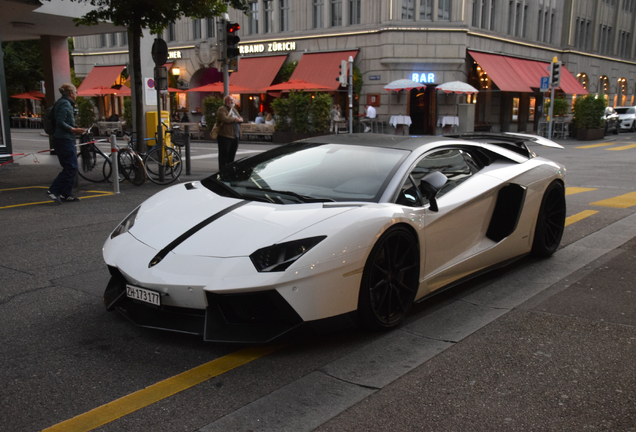 Lamborghini Aventador LP700-4