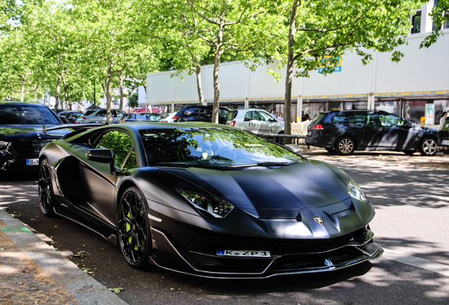 Lamborghini Aventador LP770-4 SVJ