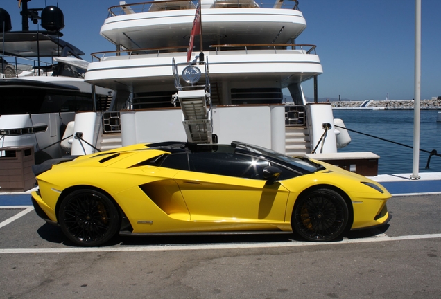Lamborghini Aventador S LP740-4 Roadster