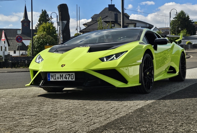 Lamborghini Huracán LP640-2 STO