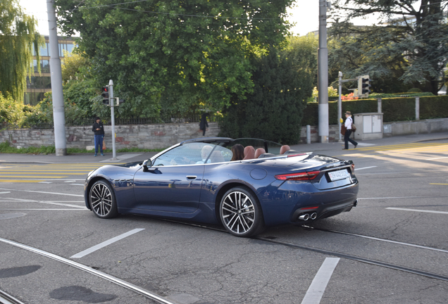 Maserati GranCabrio Modena