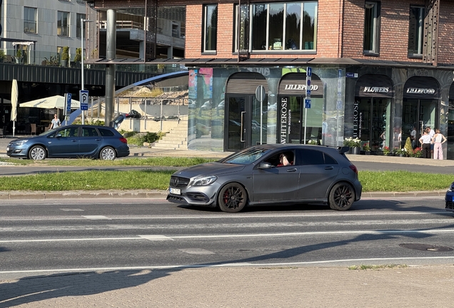 Mercedes-AMG A 45 W176 2015
