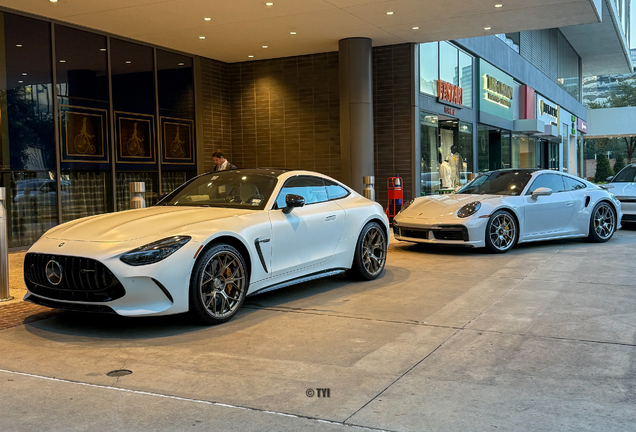 Mercedes-AMG GT 63 C192