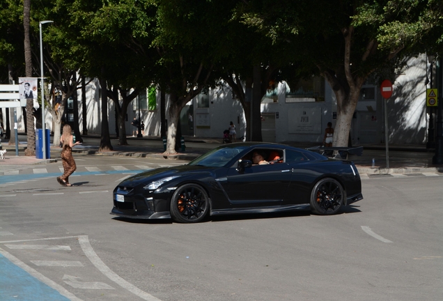 Nissan GT-R 2011
