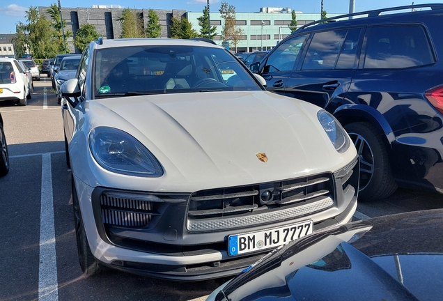Porsche 95B Macan GTS MkIII