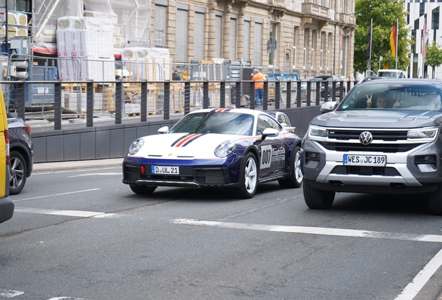 Porsche 992 Dakar