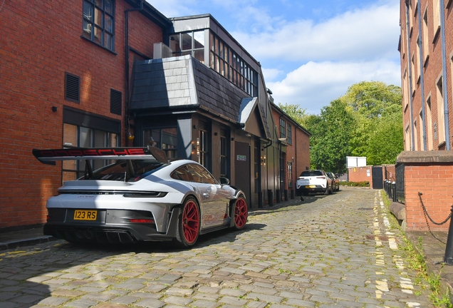 Porsche 992 GT3 RS MkI Weissach Package