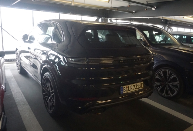 Porsche 9YA Cayenne Turbo E-Hybrid
