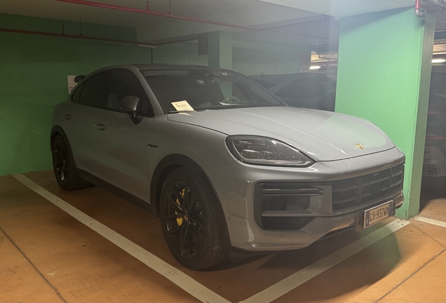 Porsche Cayenne Coupé Turbo E-Hybrid