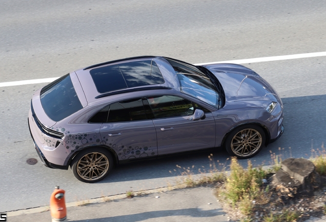 Porsche Macan EV Turbo
