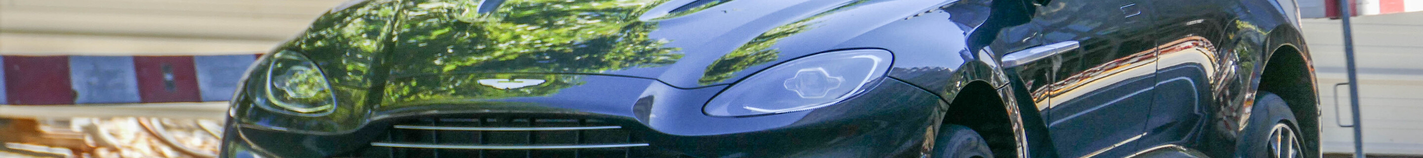 Aston Martin DBX