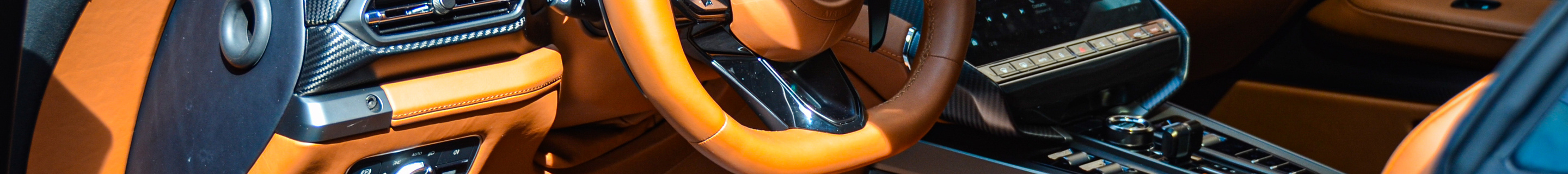Aston Martin Vanquish 2025