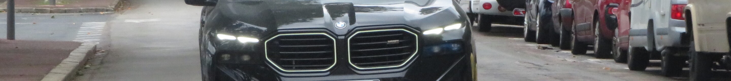 BMW XM G09