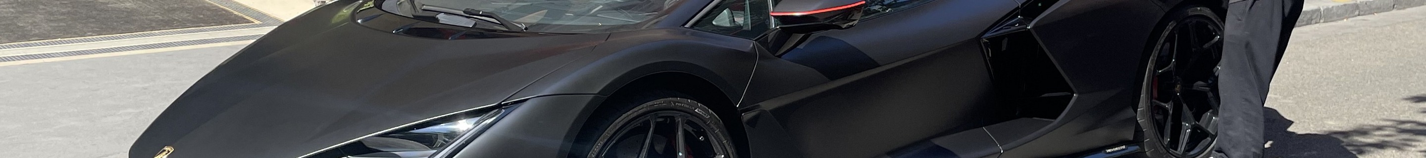 Lamborghini Revuelto