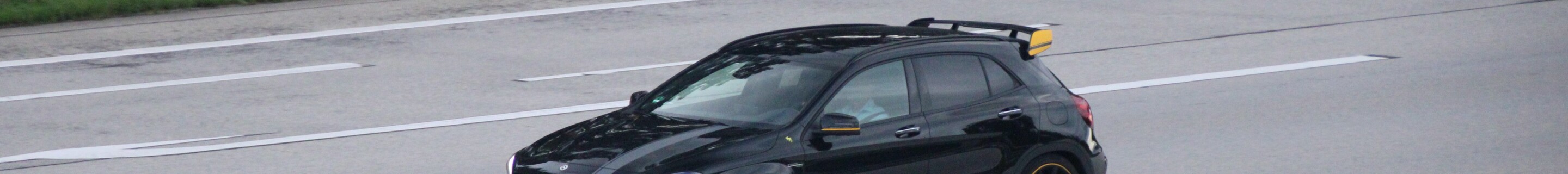 Mercedes-AMG GLA 45 X156 Yellow Night Edition