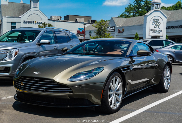 Aston Martin DB11 V8