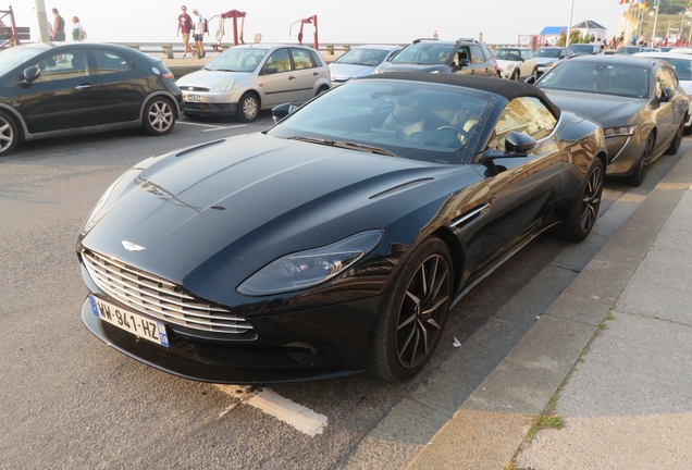 Aston Martin DB11 V8 Volante