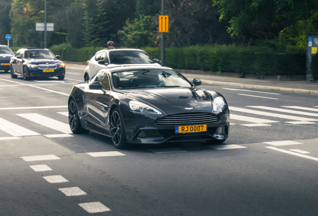 Aston Martin Vanquish 2013