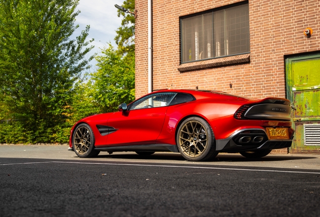 Aston Martin Vanquish 2025