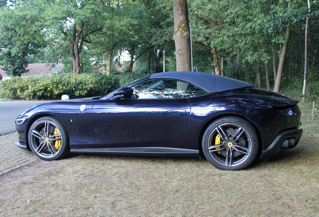 Ferrari Roma Spider