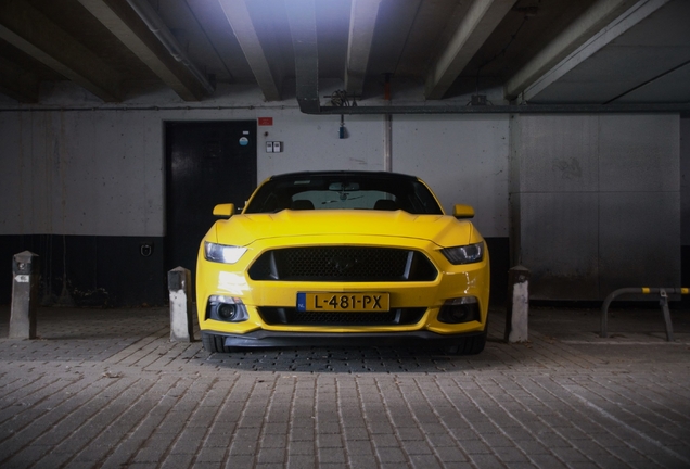 Ford Mustang GT 2015