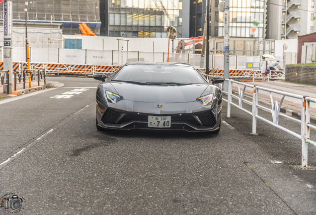 Lamborghini Aventador S LP740-4