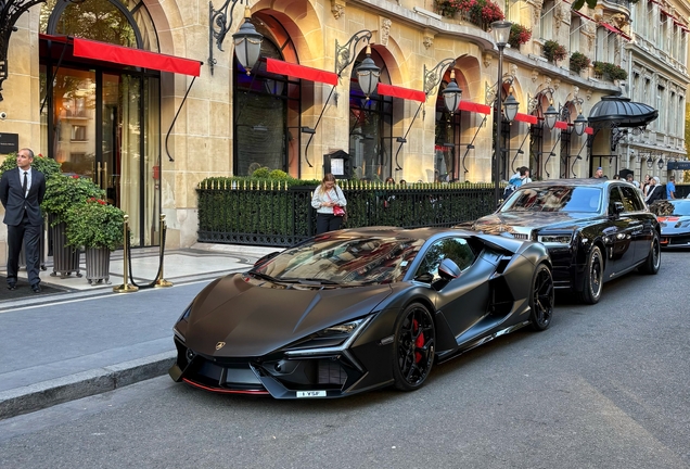 Lamborghini Revuelto