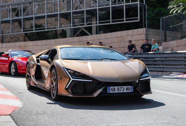 Lamborghini Revuelto