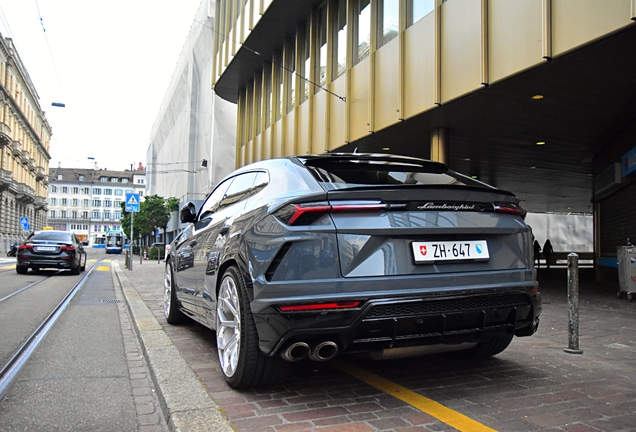 Lamborghini Urus S