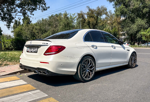Mercedes-AMG E 63 S W213