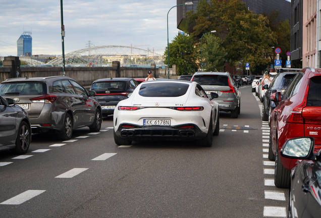 Mercedes-AMG GT 63 C192