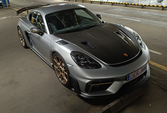 Porsche 718 Cayman GT4 RS Weissach Package