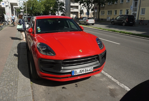 Porsche 95B Macan GTS MkIII