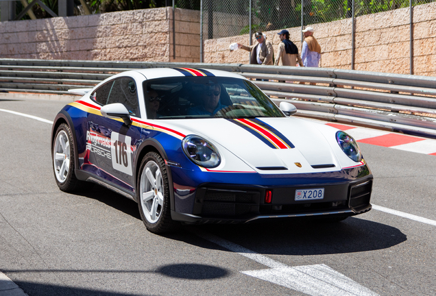 Porsche 992 Dakar