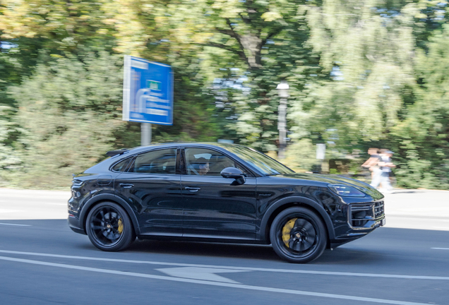 Porsche Cayenne Coupé Turbo E-Hybrid