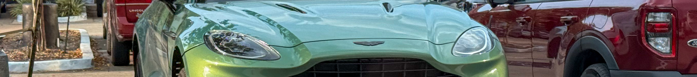 Aston Martin DBX