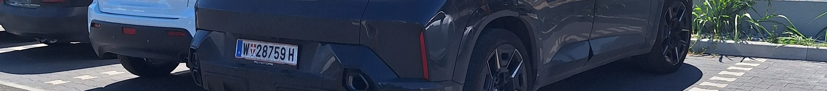 BMW XM G09