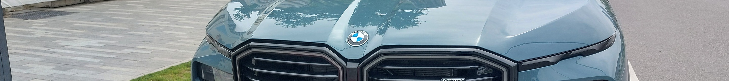 BMW XM G09