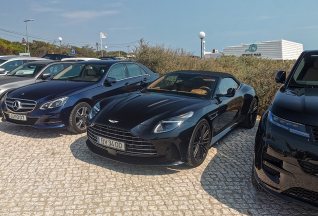 Aston Martin DB12 Volante