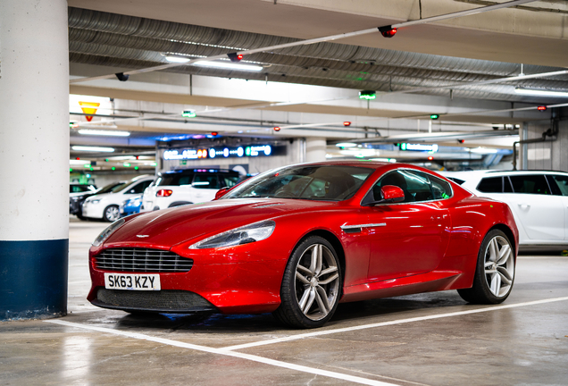 Aston Martin DB9 2013