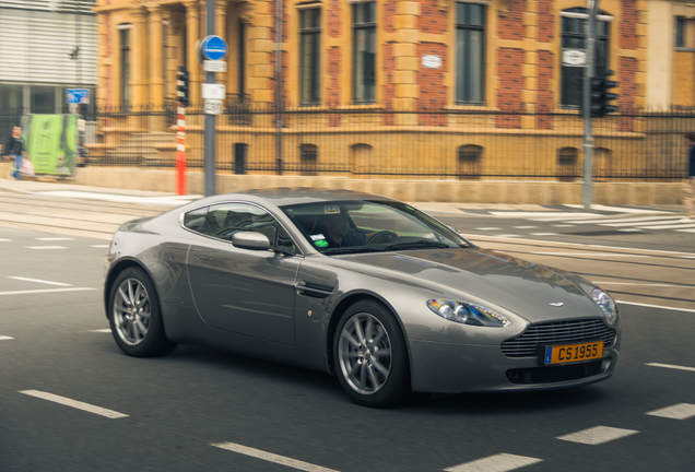 Aston Martin V8 Vantage
