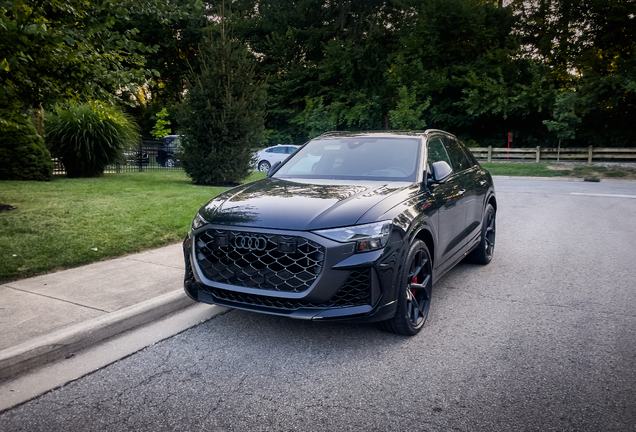 Audi RS Q8 2024
