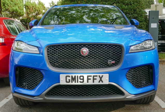 Jaguar F-PACE SVR